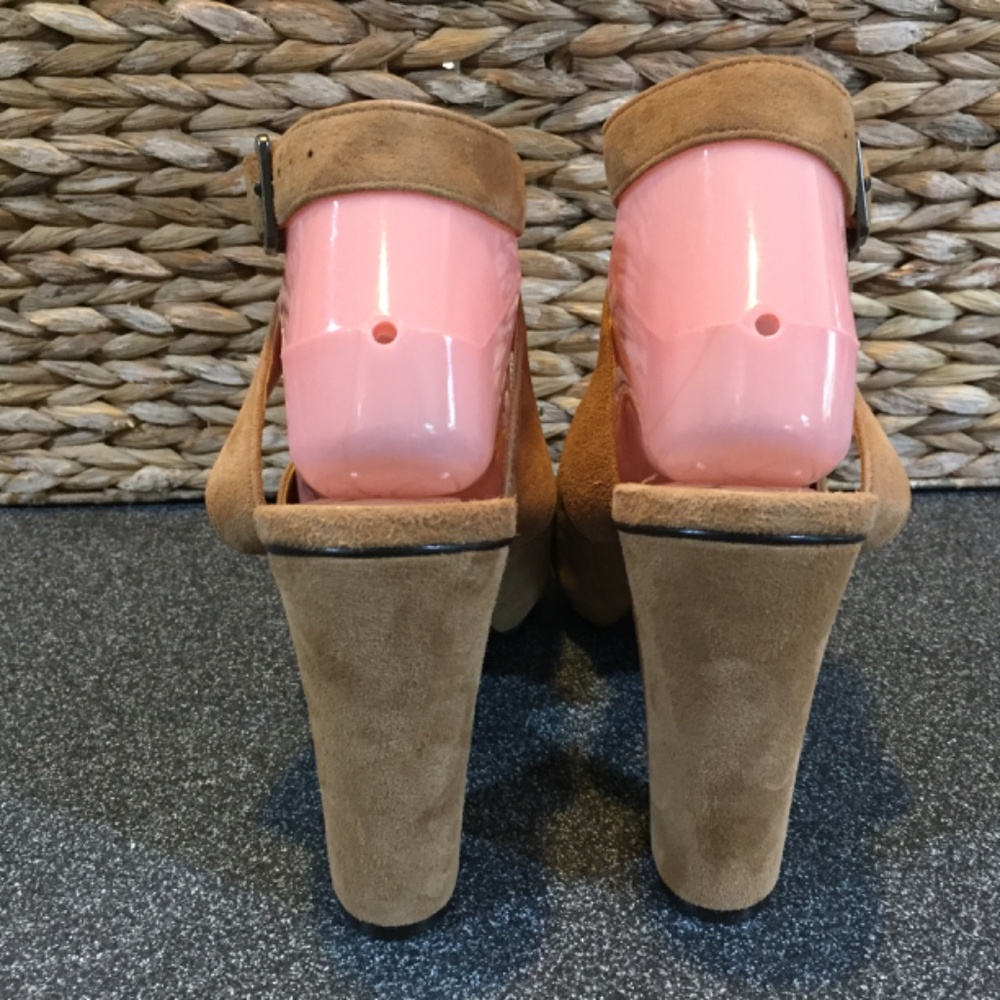 Diane Von Furstenberg Tan Suede Heels - Picture 8 of 13